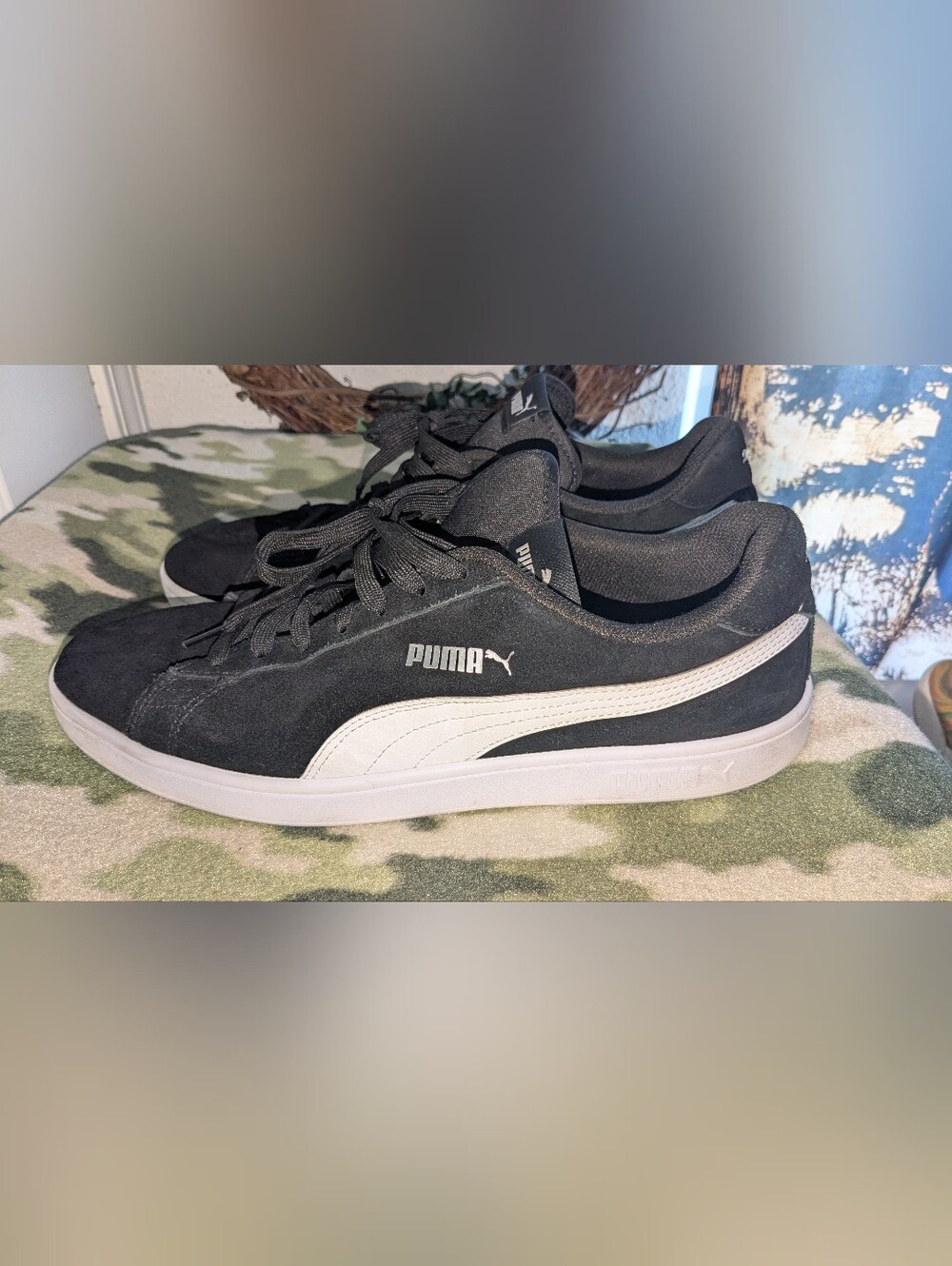 Puma Black Sneakers with White Formstrip
